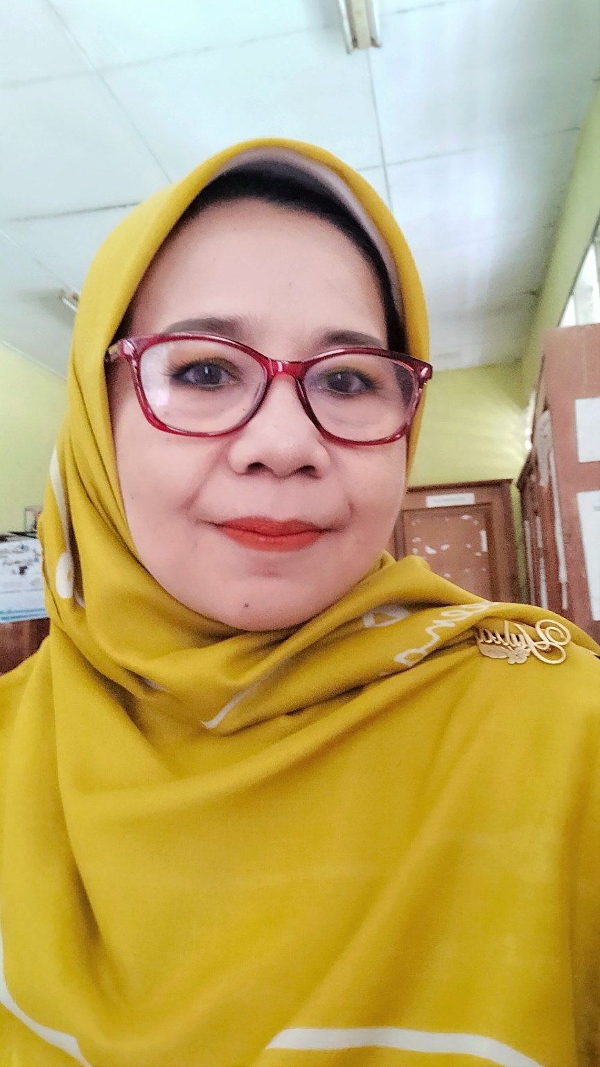 Yulia Romlah, S.Pd., M.Pd.