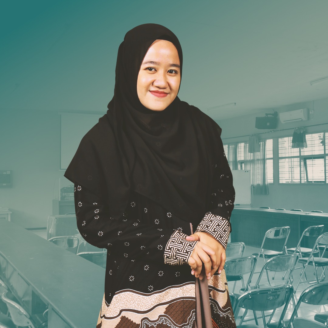 Leni Inayah, S.I.Kom