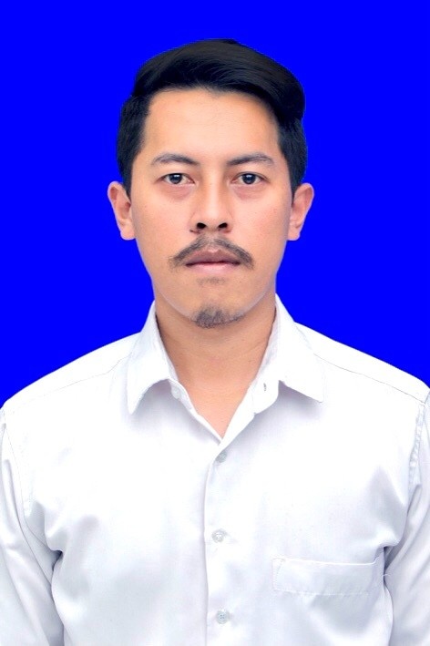 Rispar Bahtiar Latif, S.Sn.